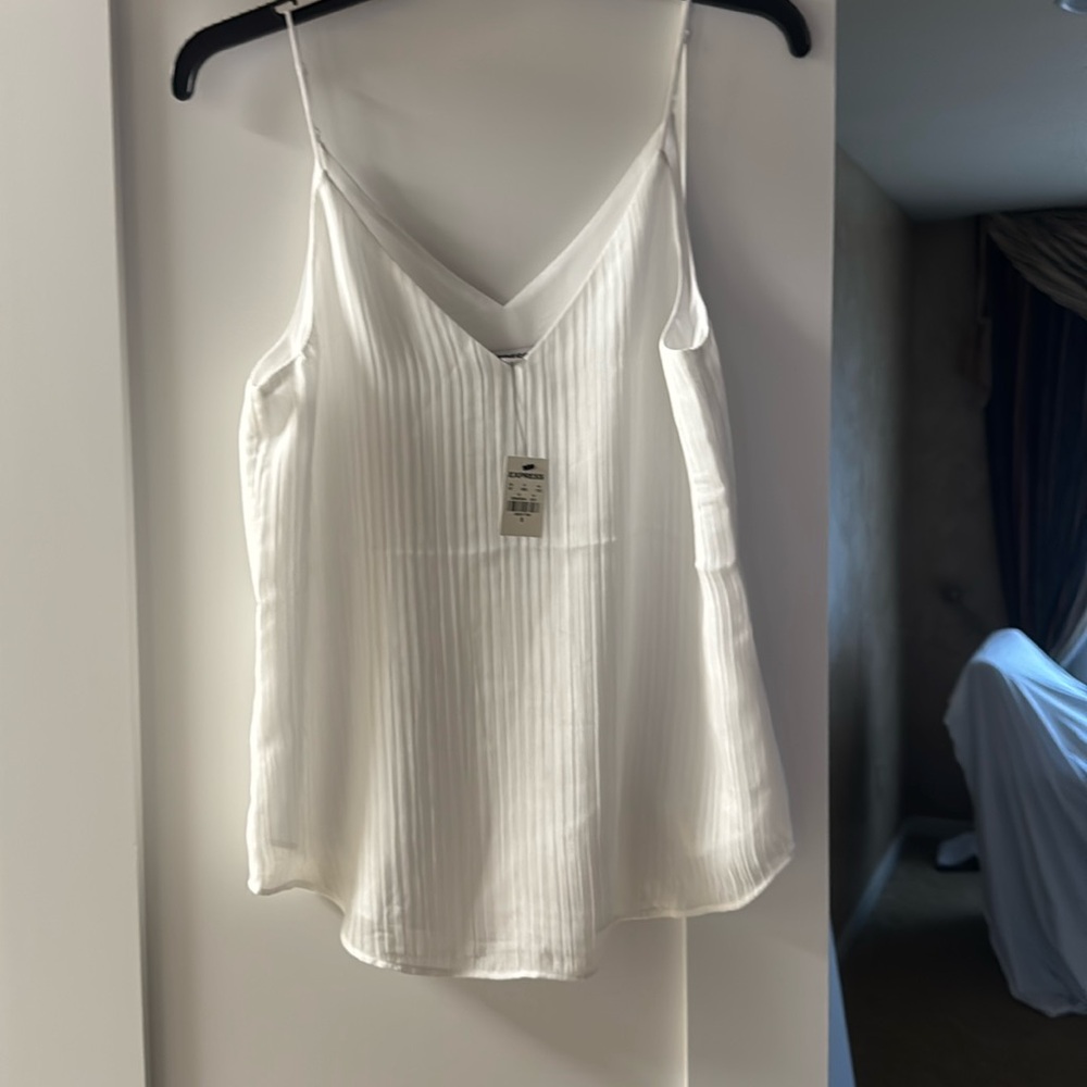 Express white tank.   NWT